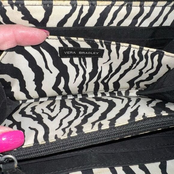 Vera Bradley Black Quilted Wallet Zebra Print Interior Multi Compartment Bag - Picture 7 of 7